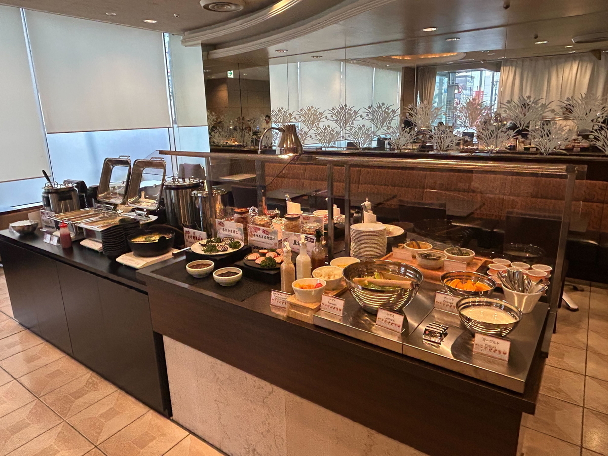 アパホテル＜高岡丸の内＞ 【朝食付き】1日の始まりは朝食から～和洋30種類以上ビュッフェ～