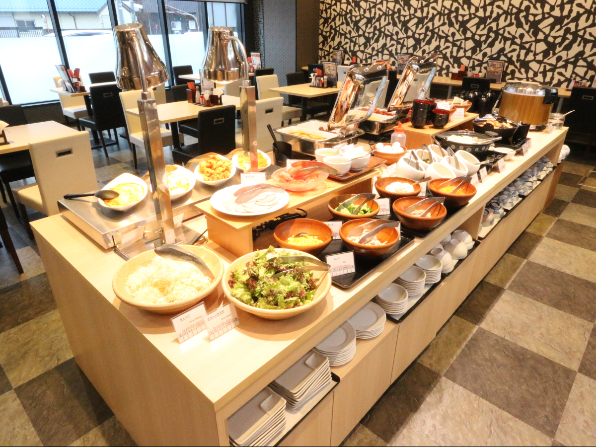 アパホテル<高岡駅前> 【朝食ビュッフェ付き】当館おすすめ!旬の食材を取り入れた和洋中50種類のビュッフェ!