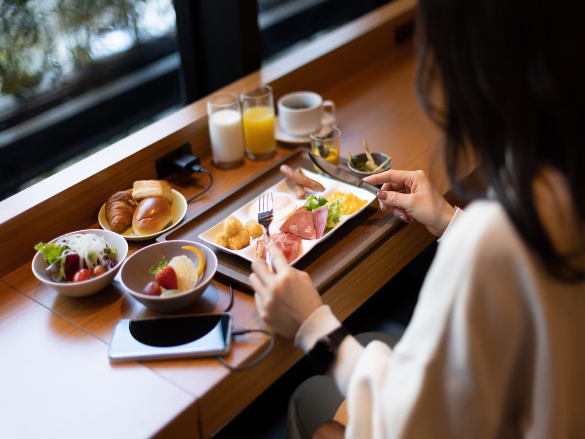 アパホテル＆リゾート＜大阪梅田駅タワー＞ 【朝食ビュッフェ付】●大浴殿完備●　3階「ラ・ベランダ プレミア」