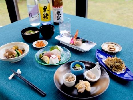 ホテルカレッタ 【早割60】奄美の旬を味わう懐石と香る焼きたてパンビュッフェプラン