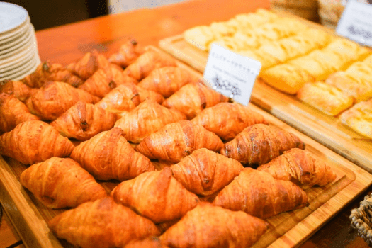 ホテルカレッタ 【早割60】奄美の旬を味わう懐石と香る焼きたてパンビュッフェプラン