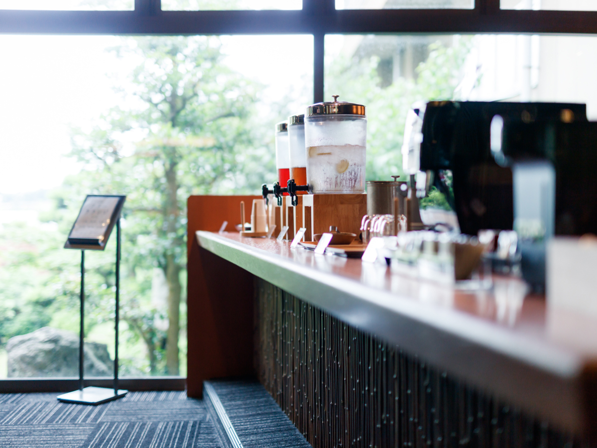 湖畔の宿森本 【特選会席】”口福舌福”料理長厳選・加賀北陸の旬を味わう｜グレードアップ美食プラン