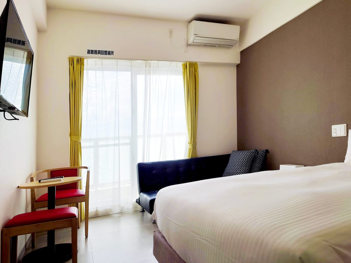 スマイルスマートイン那覇久米 【禁煙】ダブルルーム(ソファ付き)