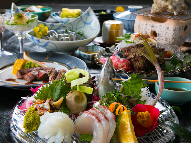 カンパーナホテル 【一泊二食付き】カンパーナ極上会席 ～五島牛ステーキと新鮮な魚介をお愉しみください～