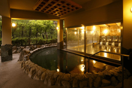 季楽里龍神 秘境の宿で湯けむり情緒◆歴史の名湯＆郷土バイキング