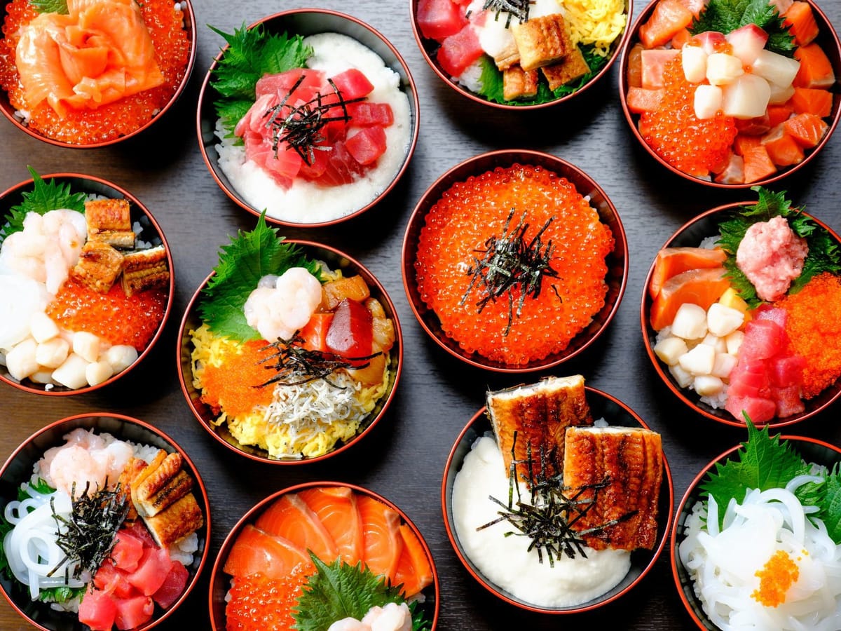 三朝館 【早期予約30】【夏季限定ビュッフェ】海鮮丼祭り!旅館ビュッフェ☆ライブキッチン&キッズコーナー、約50種のお料理&温泉&プールで夏満喫♪