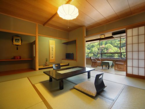 三朝館 【禁煙室】◆和室 または ツインベッド付和室◆素泊り