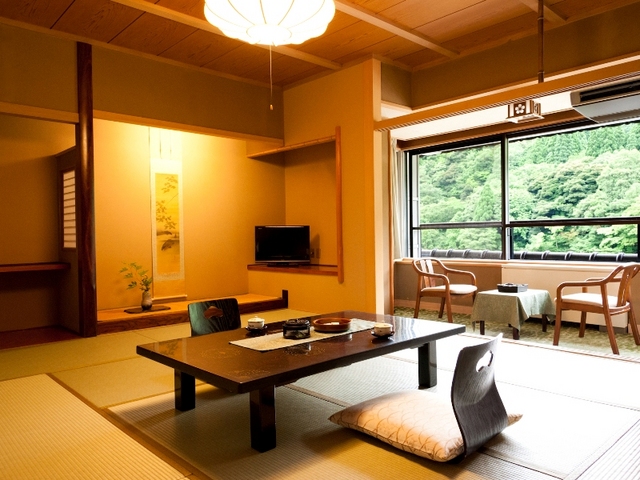 三朝館 【禁煙室】◆本館◆和室10畳