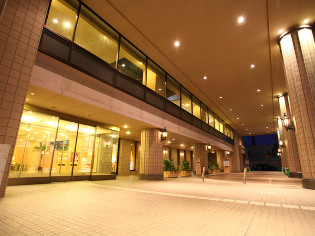 ホテルクラウンパレス知立 【リニューアル客室】チェックイン20:00/アウト8:00　ショートステイ　(食事なし)