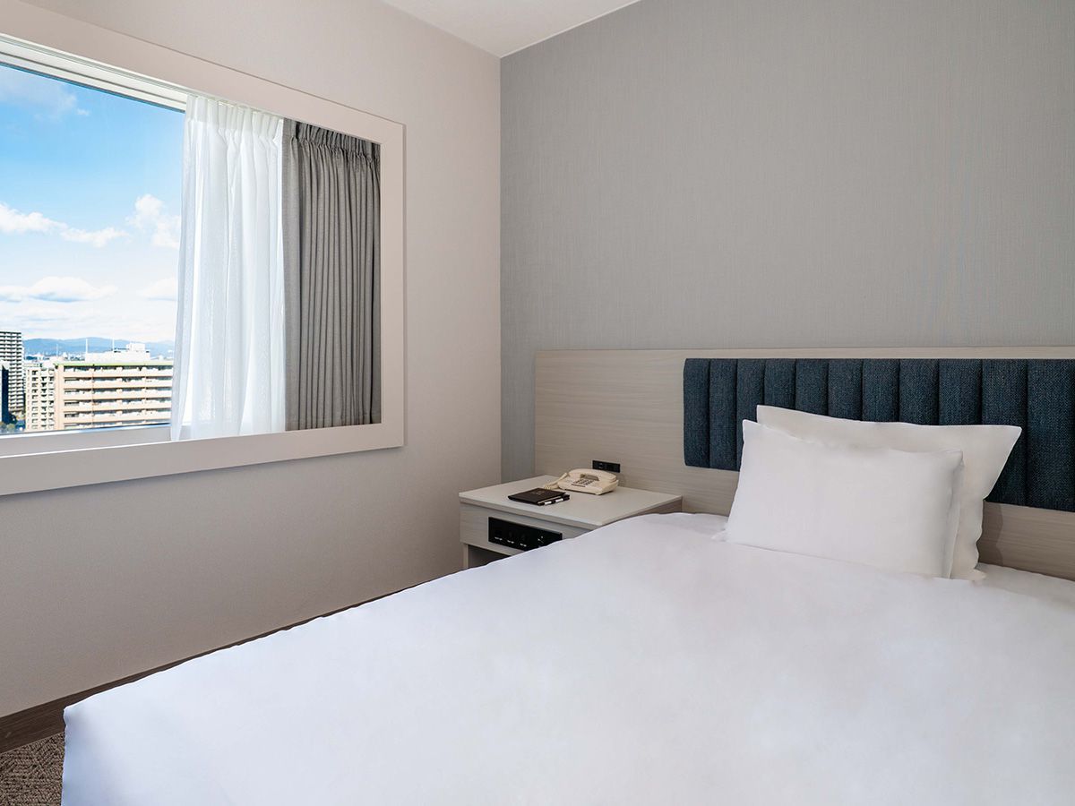 ホテルクラウンパレス浜松 1シングルベッド スタンダード【禁煙】