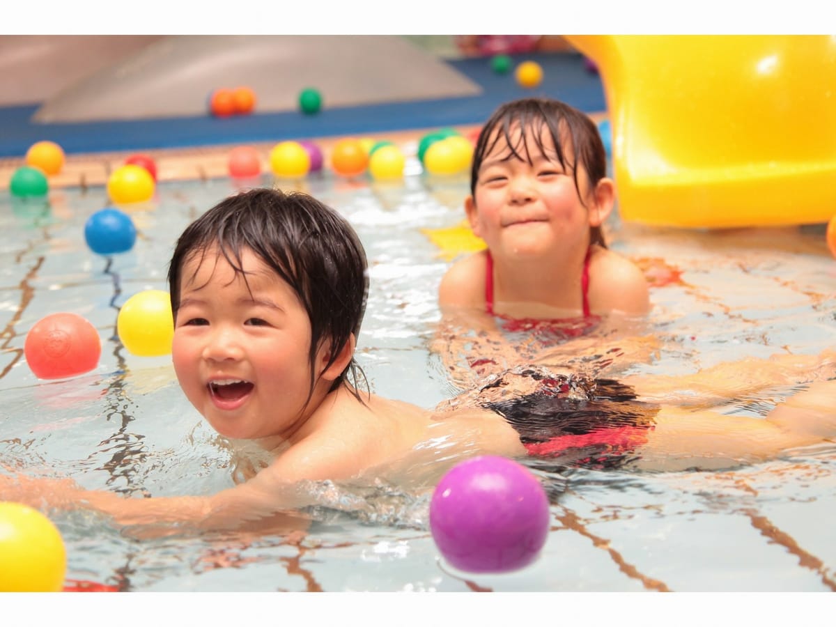 シャトレーゼガトーキングダムサッポロホテル&スパリゾート 【お子様歓迎】パパママだけに分かる成長の瞬間!プールデビュー応援★水遊びパンツ&紙おむつ付き/2食付