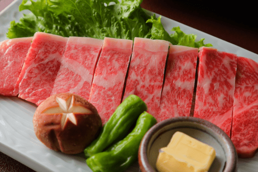 森の湯 山静館 【航空券パック】≪おすすめ★2大グルメ≫登別に来たからには絶対食べておきたい!『地鶏のたたき鍋』×『登別牛ステーキ』