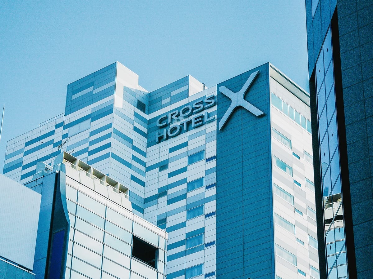 クロスホテル札幌 ー【航空券セット割】〈スタンダードフロア・朝食ビュッフェ付〉シンプルステイ/D4