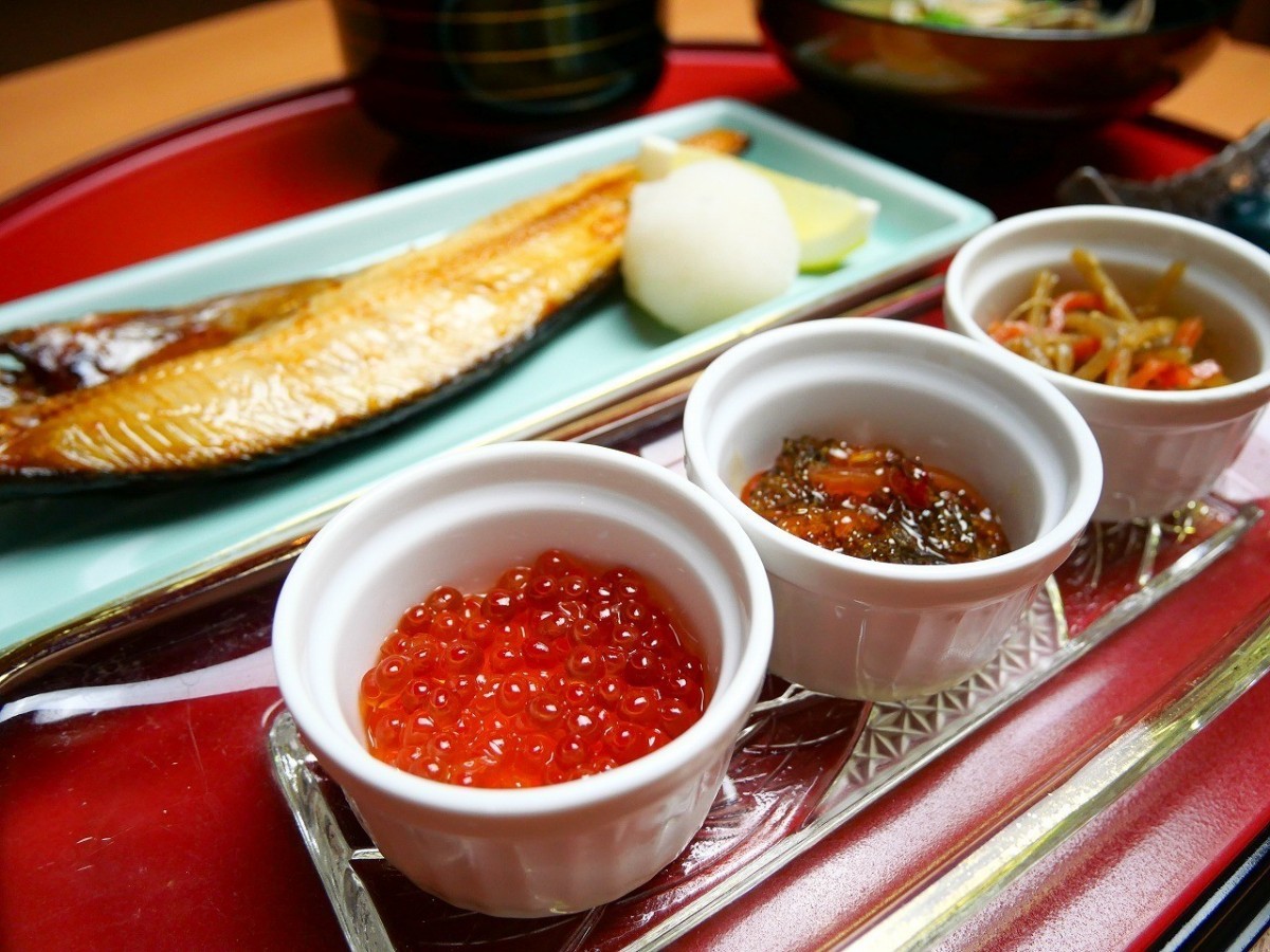ホテルエミシア札幌 【人気の大浴場が朝も夜も入り放題】スパラウンジの朝食セット&ハーフブッフェ付
