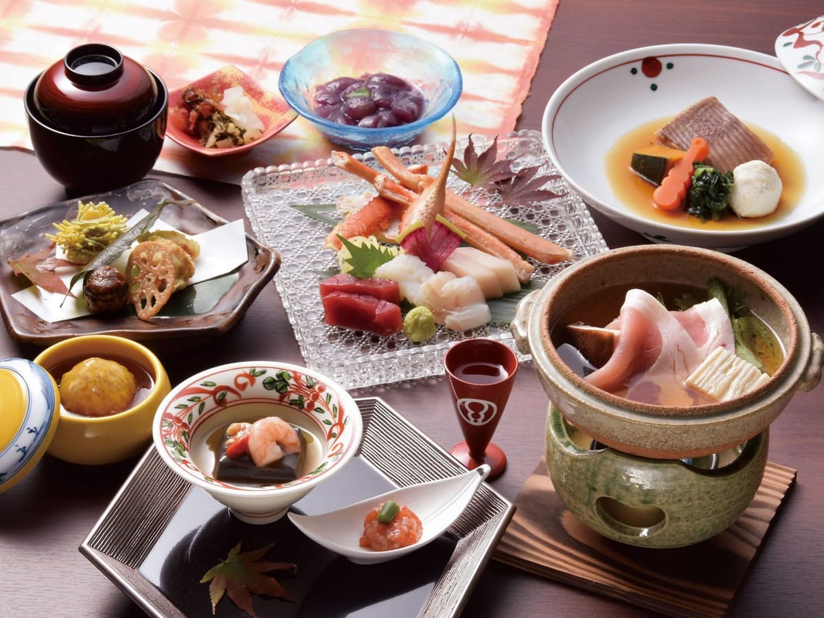 第一滝本館 【スタンダード】季節の味を食事処で手軽に楽しむ和食膳/季節の御膳・和朝食