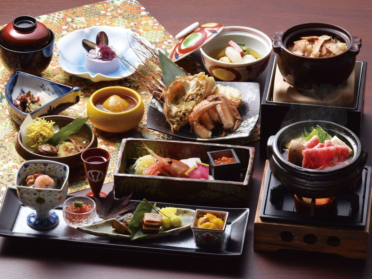 第一滝本館 【早割30】10%OFF!上質な旬の味覚満載 当館最上級の会席を食事処で楽しむ/滝本御膳・和朝食