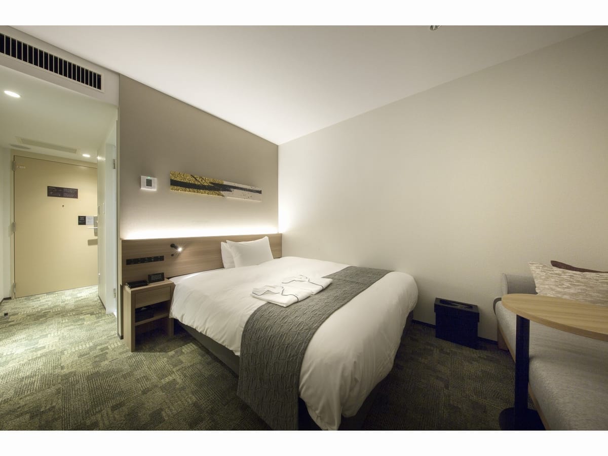 静鉄ホテルプレジオ京都四条 スタンダードダブルルーム(ユニットバス)