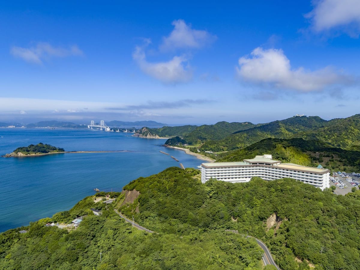 グランドメルキュール淡路島リゾート&スパ 【シンプルステイ】淡路島の壮大な自然で心身を癒すリゾートステイ<素泊まり・ラウンジ付>