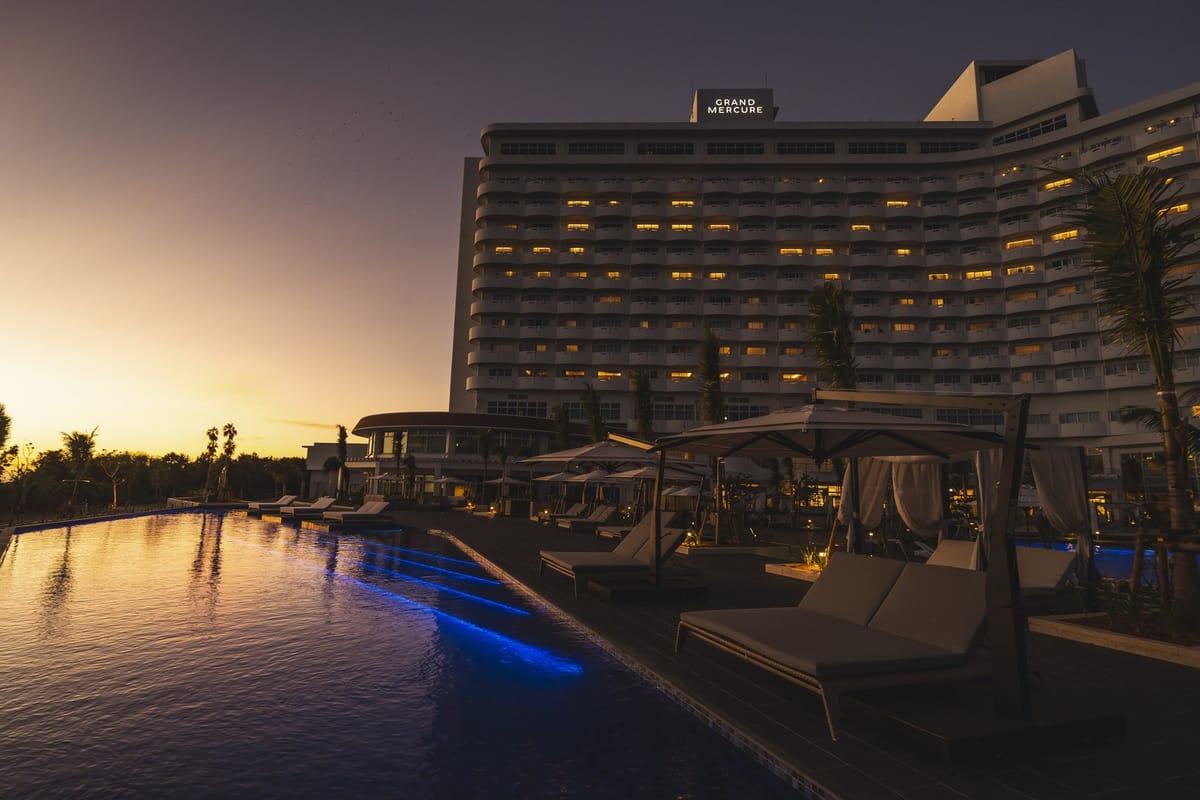 グランドメルキュール沖縄残波岬リゾート 【シンプルステイ】残波岬の雄大な自然に囲まれたリゾートステイ<夕朝食付>