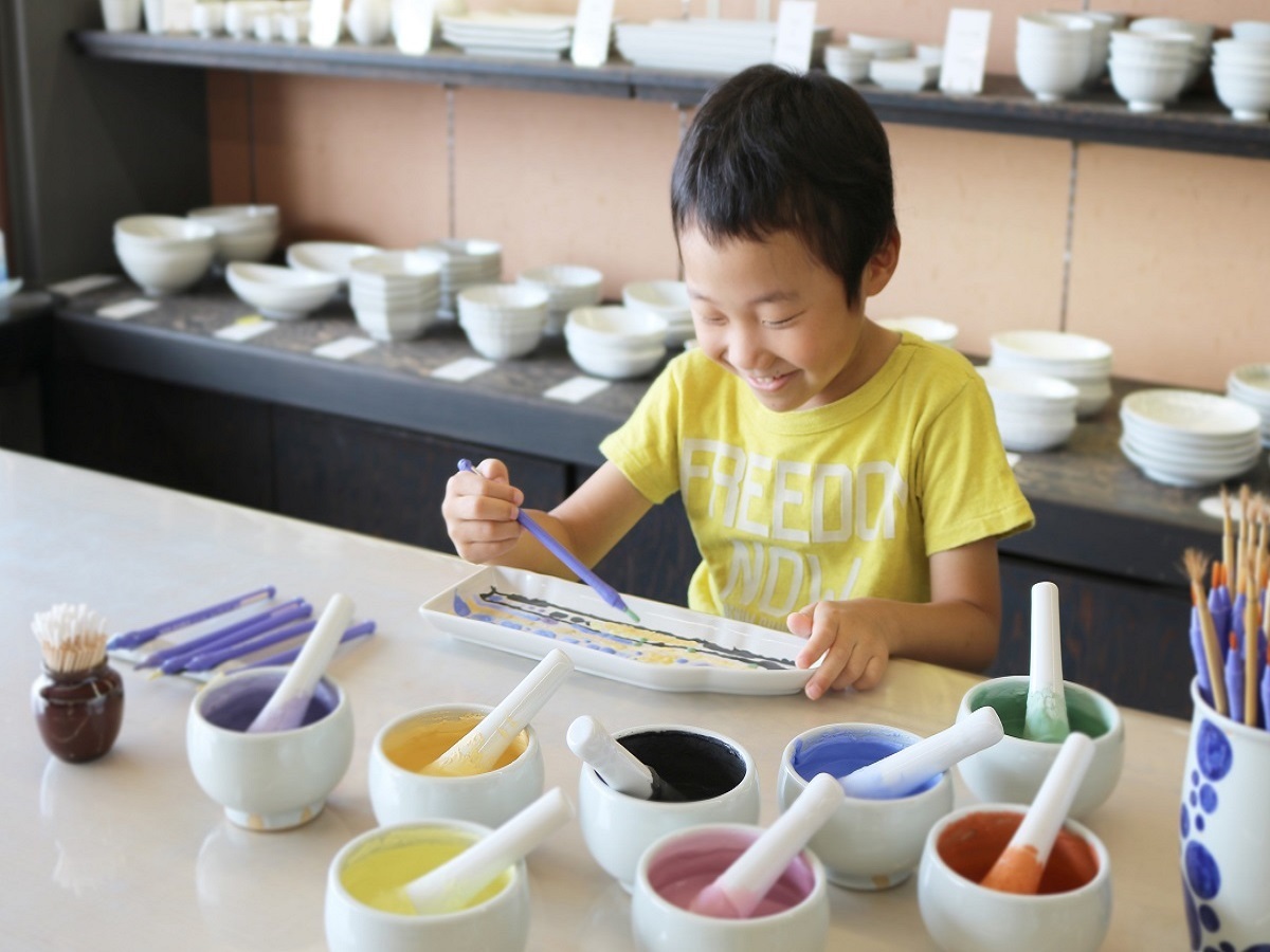 片山津温泉 季がさね 九谷焼の魅力を体験！ろくろ＆絵付けと選べるアート体験付き温泉ステイ(朝食付き）