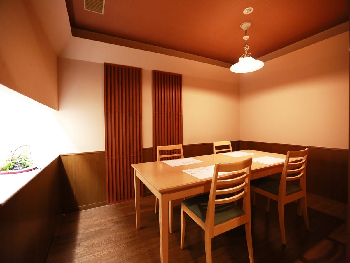 片山津温泉 季がさね 蟹づくしの宴～大人お一人2.2杯使用　旬の味覚を満喫する贅沢蟹会席
