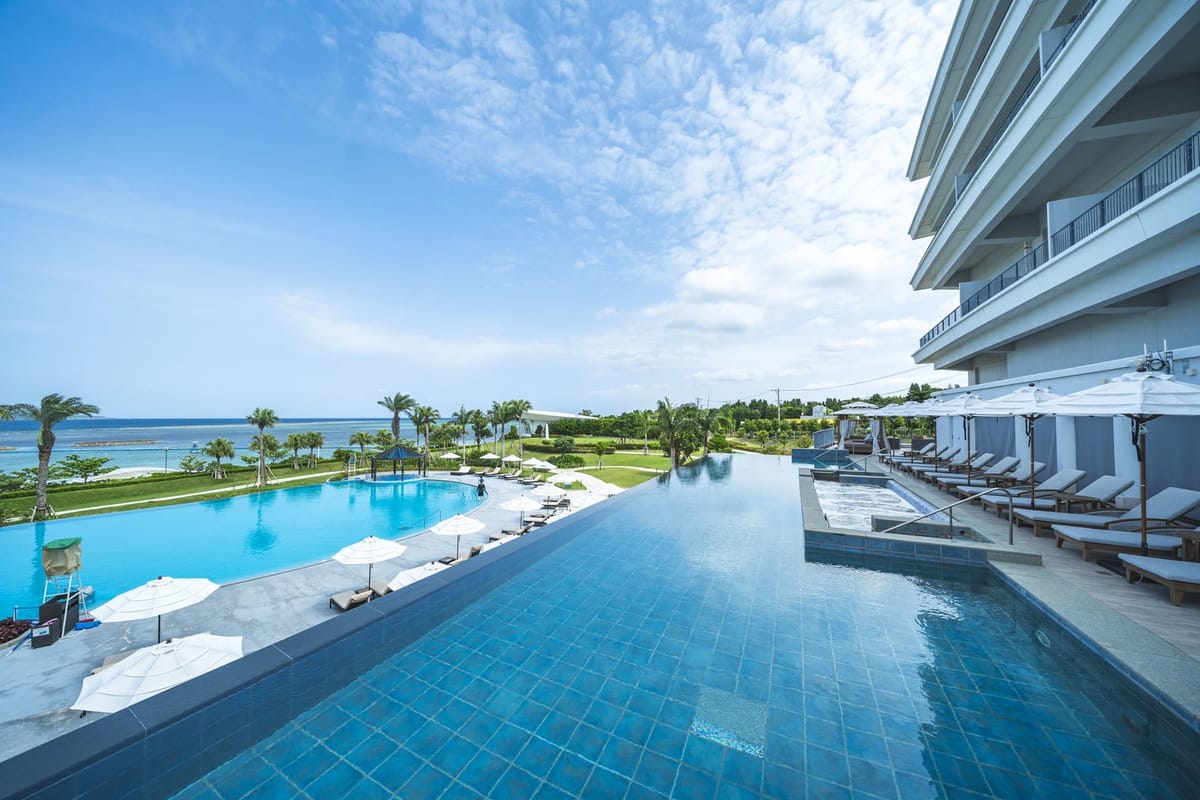 オリオンホテル モトブ リゾート＆スパ 4/1～【早期60】オリオンステイ／クラブウイング（朝食/天然温泉利用/ラウンジアクセス付）