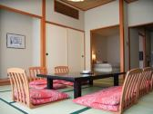 伊豆長岡温泉 ホテル天坊 三世代のご家族向きスタンダード和洋室 【和室10畳+ツイン・禁煙】