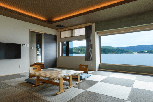 千年亭 【源泉内風呂+東郷湖ビュー】和室18畳＋絶景カウンター＜大人数に＞／備前9