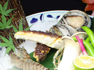 秋月温泉 料亭旅館 清流庵 【グルメ旅】豪華伊勢海老のお造り付!お料理ランクUPプラン