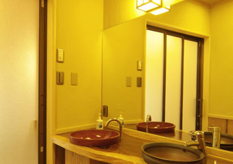 秋月温泉 料亭旅館 清流庵 すみれ