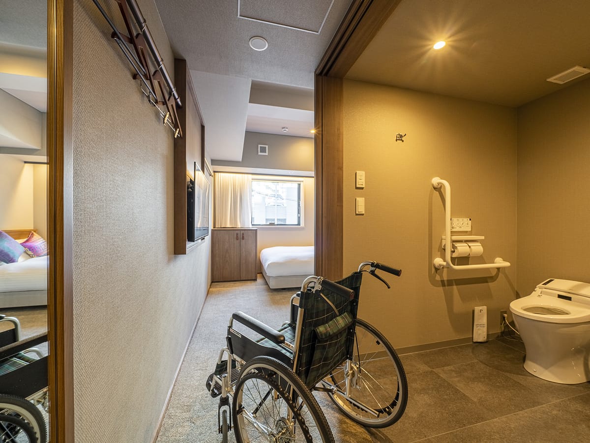 ホテルオリエンタルエクスプレス福岡中洲川端 ■ユニバーサルダブル 20.36㎡（禁煙・シャワーブースのみ）