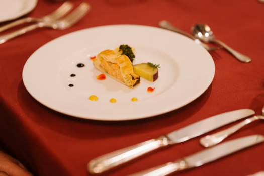 安曇野穂高ビューホテル ＤＰ【スタンダード・フレンチプラン】健康朝食と天然温泉、ラウンジで飲める信州ワインで癒しの休日［朝が好きになる］