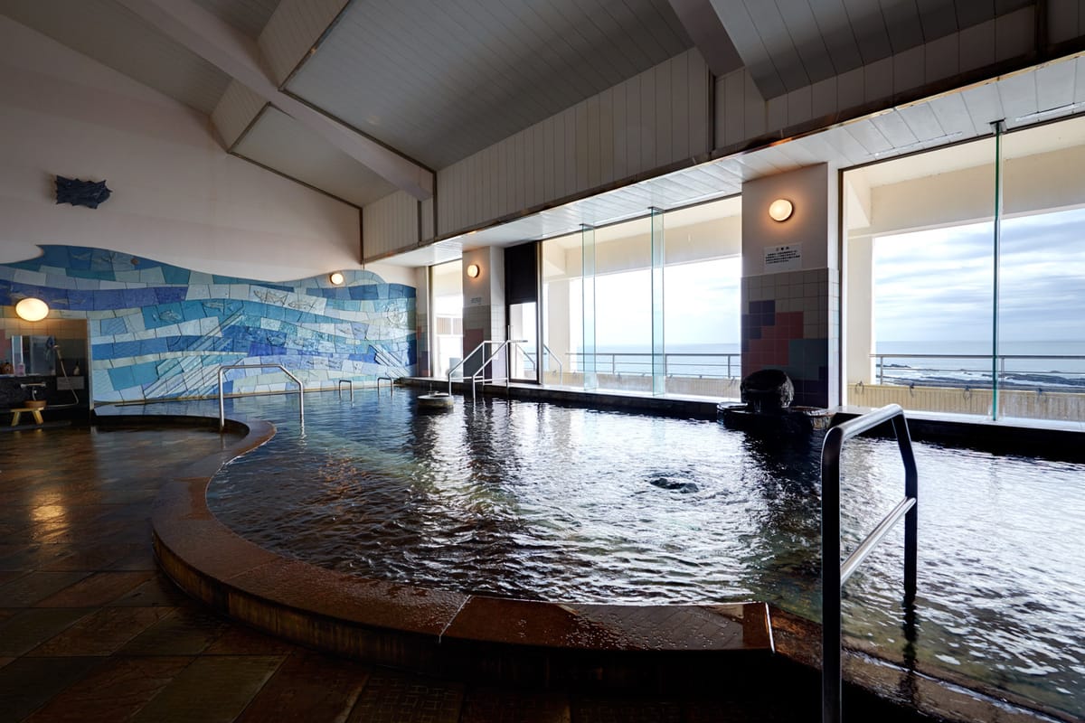 青島サンクマール 公式HP「1泊朝食付」チェックイン22:00までOK/大浴場温泉23:00まで