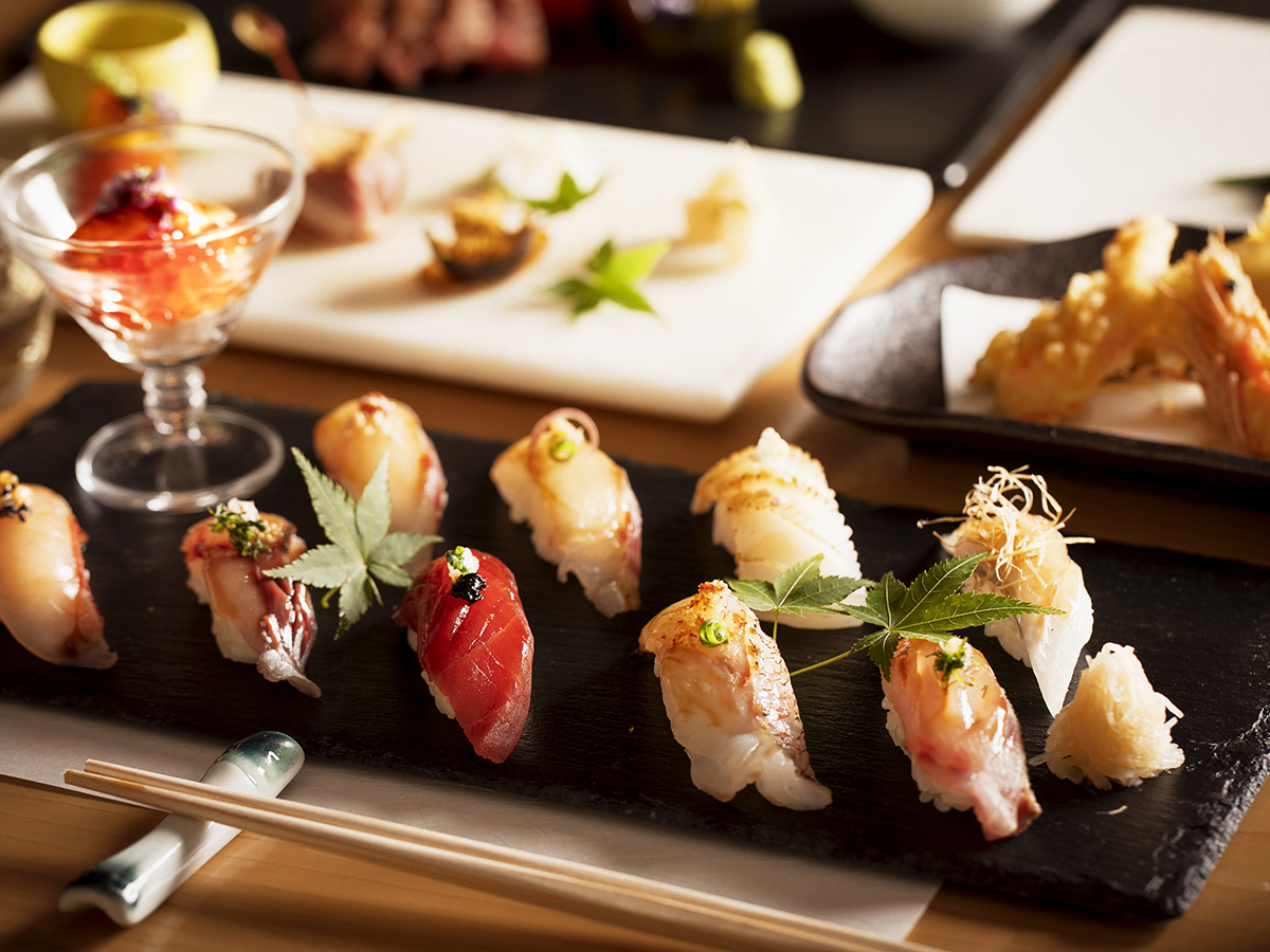 ガーデンテラス福岡ホテル＆リゾート 【２食付】＜創作鮨ディナー＞　日本酒とのペアリングも楽しみたい握り８貫ほか彩り豊かな基本コース