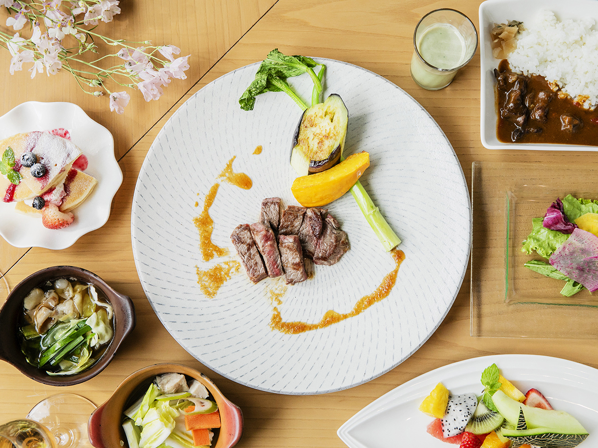 ガーデンテラス福岡ホテル＆リゾート 【２食付】＜創作鮨ディナー＞　日本酒とのペアリングも楽しみたい握り８貫ほか彩り豊かな基本コース