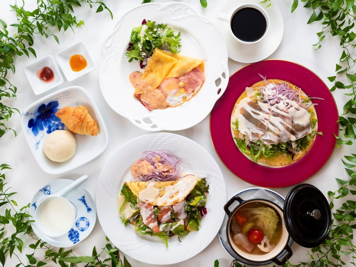 ガーデンテラス佐賀ホテル&リゾート 【選べる朝食】「SAGAガレット付洋食」or「地産こだわりの和食」 佐賀のおいしさで始まる、特別な朝