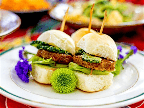 沖縄ホテル ★【早期28】朝から生ビールが飲み放題、文化財の宿で過ごす旅<朝食付>