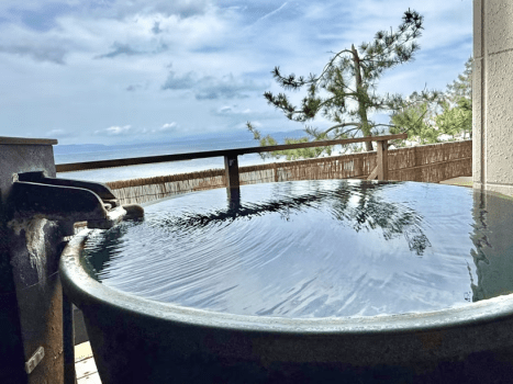 夫婦露天風呂の宿  吟松  【禁煙】＜陶器型露天風呂付き＞海側３階和室12.5畳