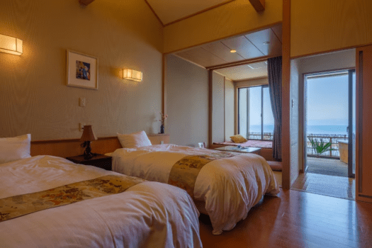 夫婦露天風呂の宿  吟松  【禁煙】＜陶器露天風呂付＞海側６階プチ和室+ツイン+まどろみ