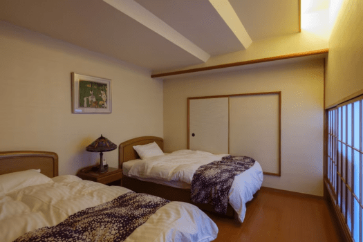 夫婦露天風呂の宿  吟松  【禁煙】＜岩露天風呂付き＞海側４階和室８帖＋ツインベッド