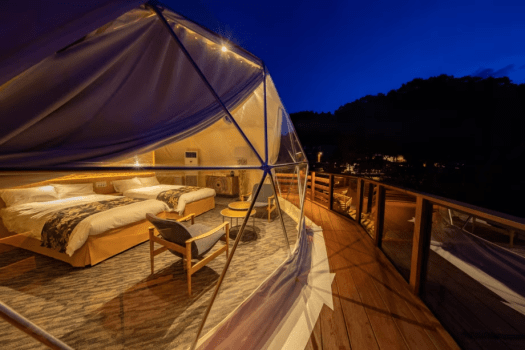 グランピング五感 【スイート】330平米<サウナ&デッキ付>ドーム+ログハウス