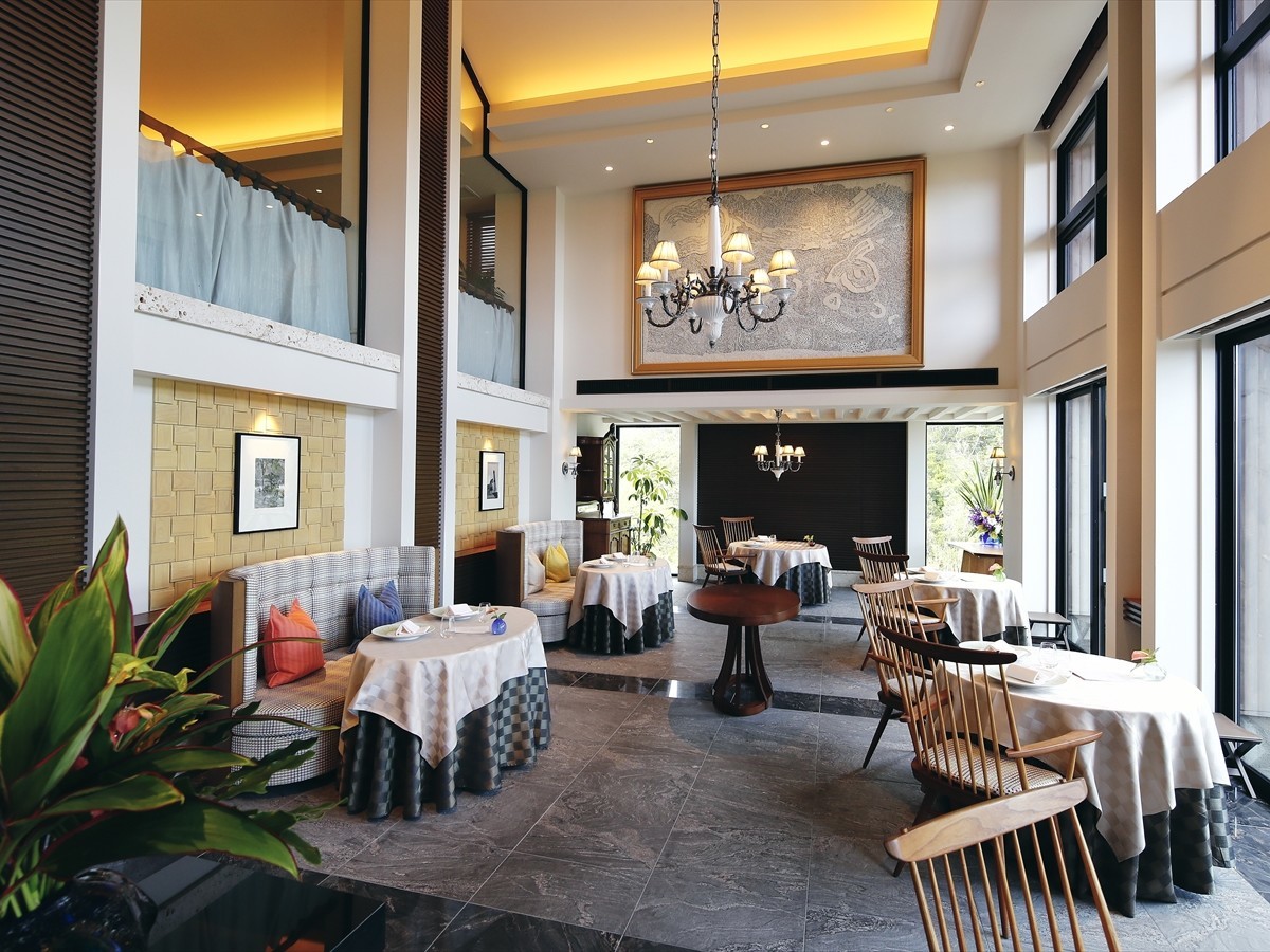 THE HIRAMATSU HOTELS & RESORTS 宜野座 【スタンダード/7品コース】沖縄の自然と美食に満たされる ゆとりの滞在/夕・朝食付