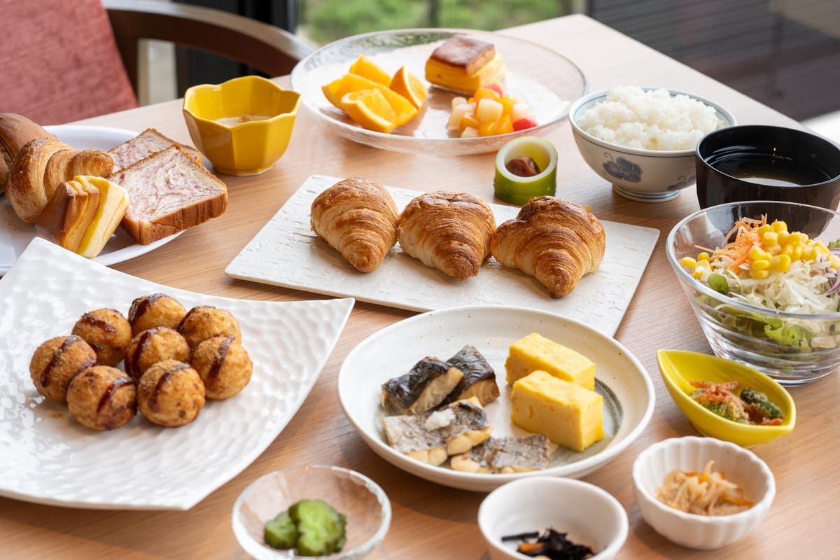 変なリゾート＆スパ  関西空港（旧　変なホテル関西空港） カフェ・ショップで使える1,000円クーポンがついてくる！＜朝食付き＞