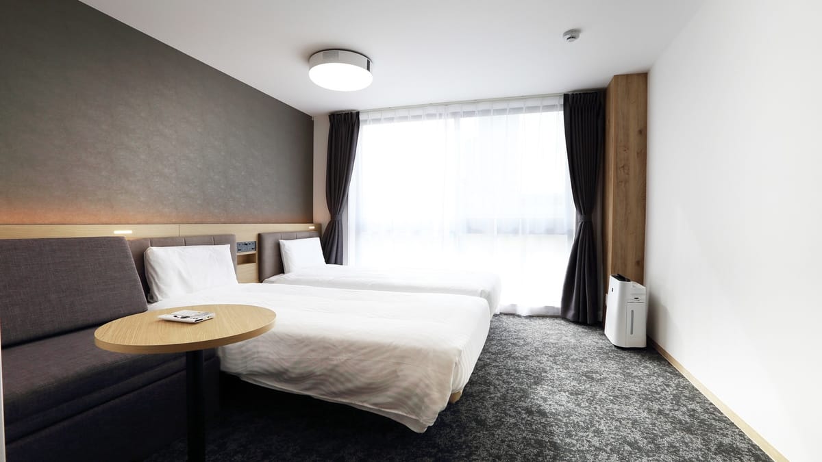 変なリゾート＆スパ  関西空港（旧　変なホテル関西空港） ツインエキストラ☆様々な配信サイトをご覧いただけます！