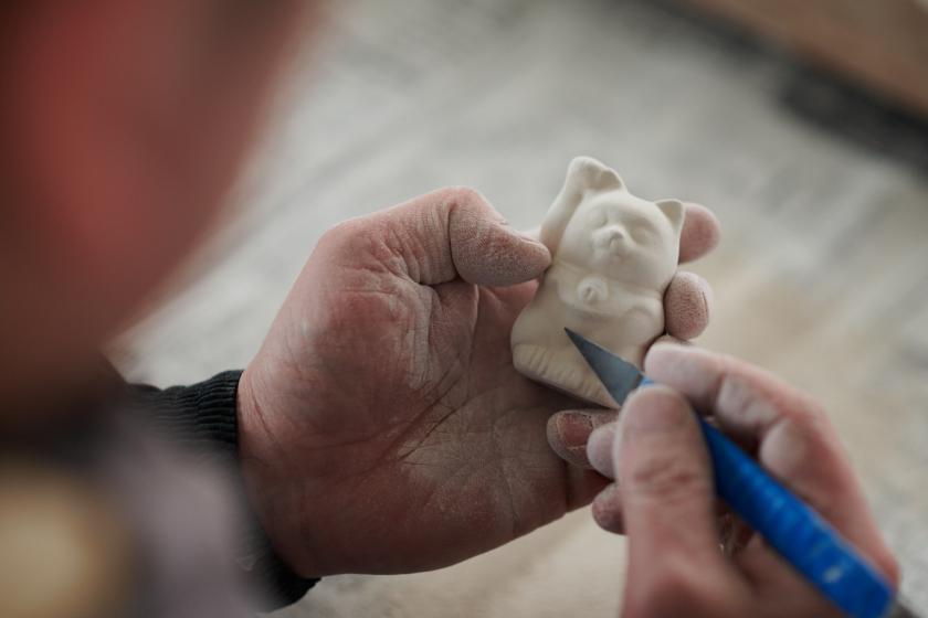 変なホテル 小松駅前 【九谷焼絵付け体験】1世紀以上歴史ある【宮創製陶所】の「まねきねこ」2種セット！プラン＜食事なし＞