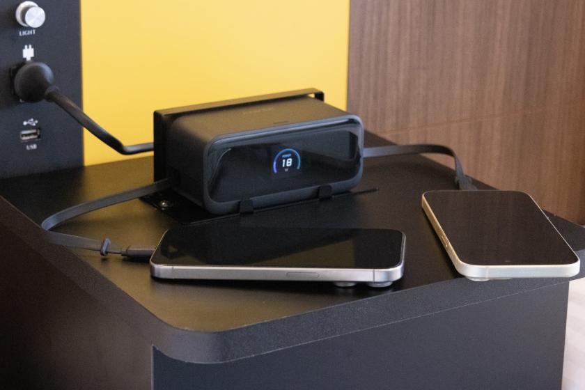 変なホテル舞浜 東京ベイ Ankerグループの人気製品設置「Anker Room」モバイルバッテリー付き<素泊まり>