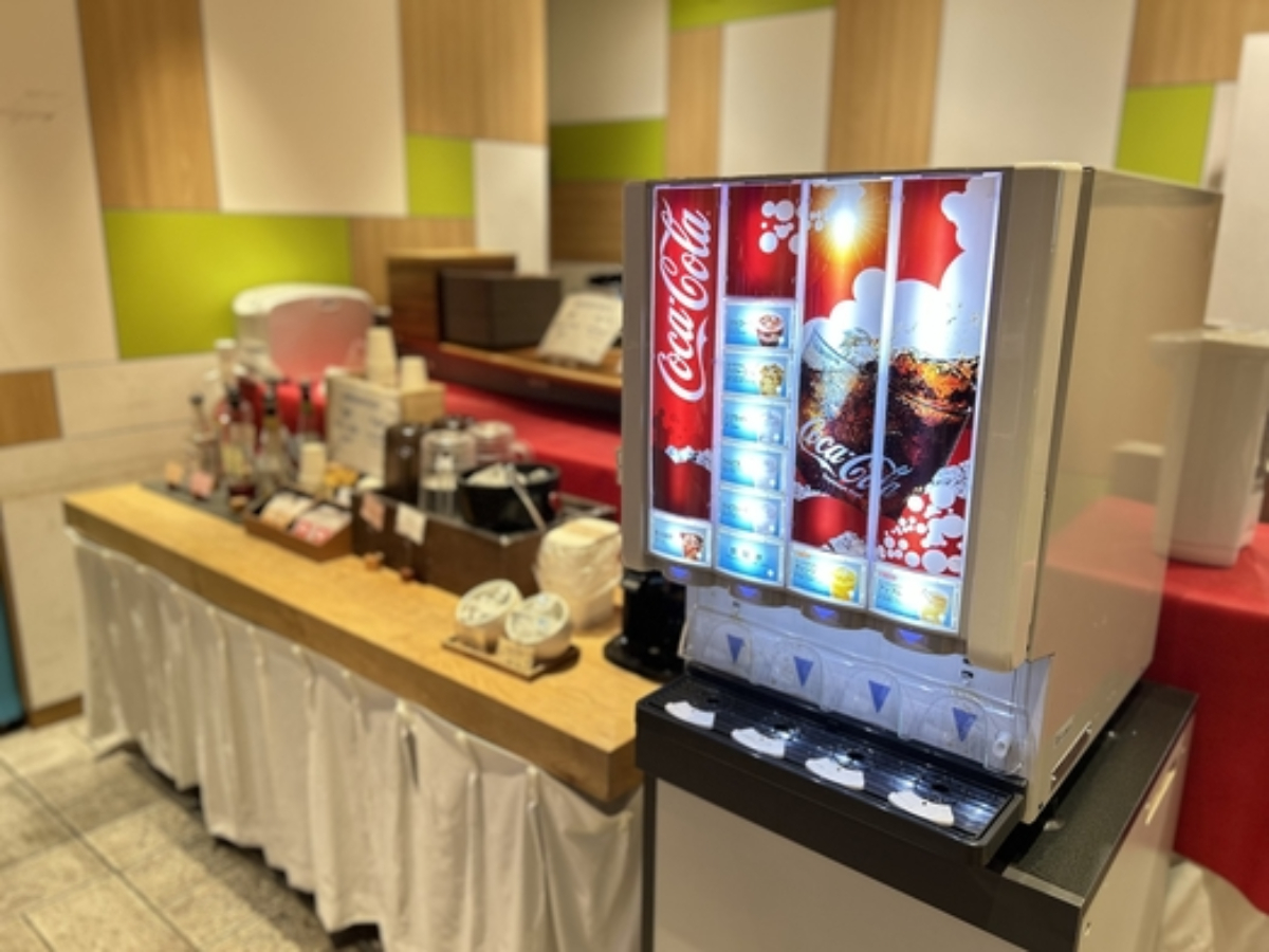 変なホテル大阪 心斎橋 【正規料金】変なホテル大阪心斎橋　宿泊プラン＜朝食・アルコール・軽食ご用意のラウンジ利用＞