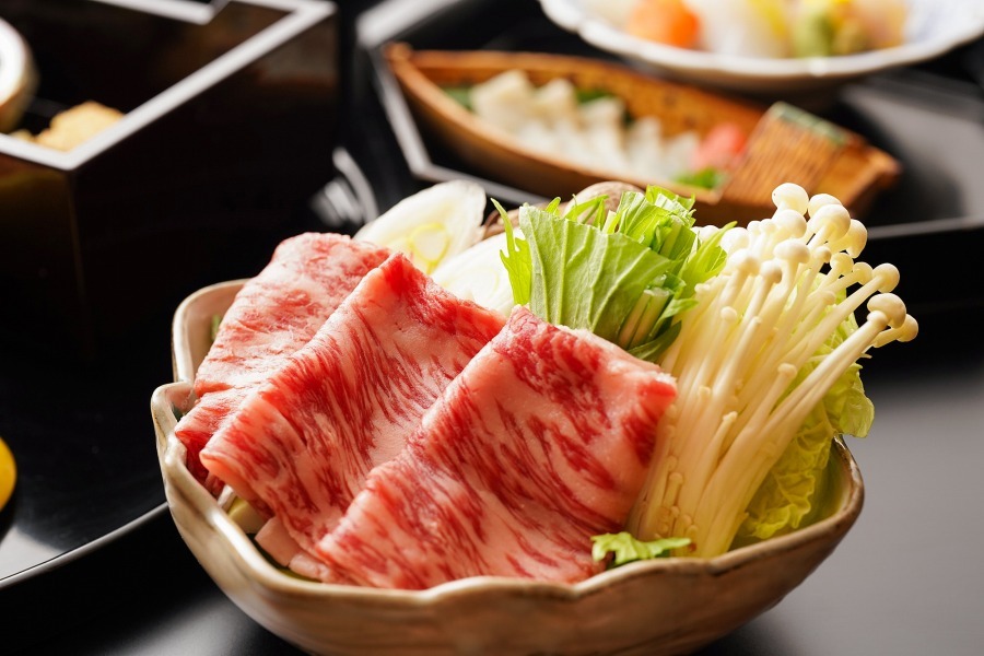 ホテル天坊 甘くとろけるブランド黒毛和牛「上州牛」を堪能◆四季折々の創作料理を料亭個室で味わう本格会席