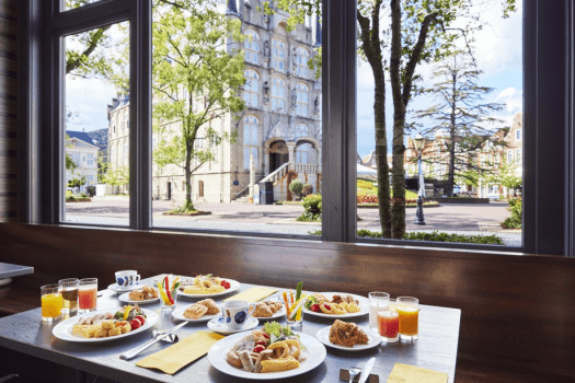 ホテルアムステルダム ハウステンボス DP【聖夜を彩る】クリスマスマーケット5,000円ご利用券付きプラン(朝食付き)