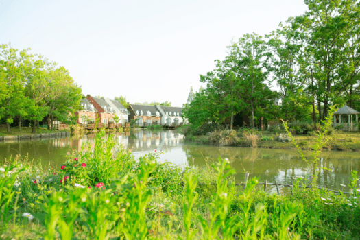 フォレストヴィラ ハウステンボス 【森と湖に囲まれた寛ぎのコテージ】フォレストヴィラリゾートプラン(朝食付き)DP04